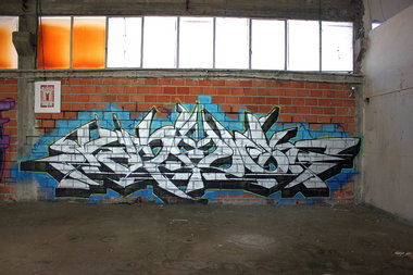 Graffiti Bombing - Photo by Komet1 - Komet (2014)