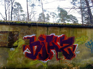 Graffiti Wall in Karlsruhe - Photo by KommissarRex - diaz, osk, rgw (2014)