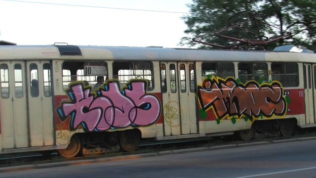 Graffiti Train - Photo by Kontrast
