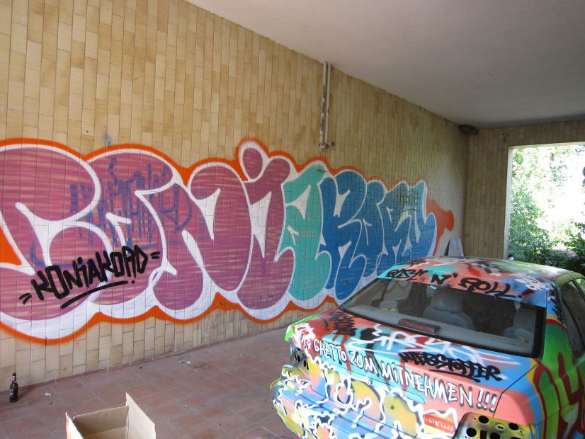 Graffiti Bombing in Querfurt - Photo by Kordinger - Leipziger, Jungs (2013)