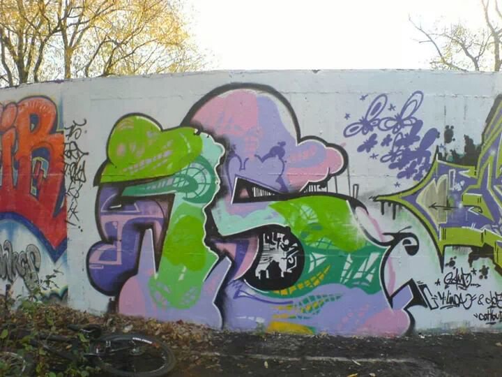 Graffiti Wall - Photo by Kordinger - Kord, 75 (2008)