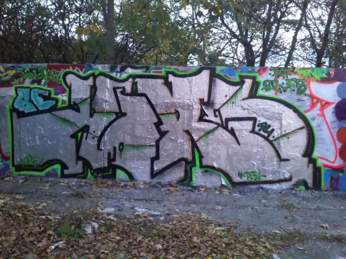 Graffiti Wall - Photo by Kordinger - KORD, BE, ÜF'S (2014)