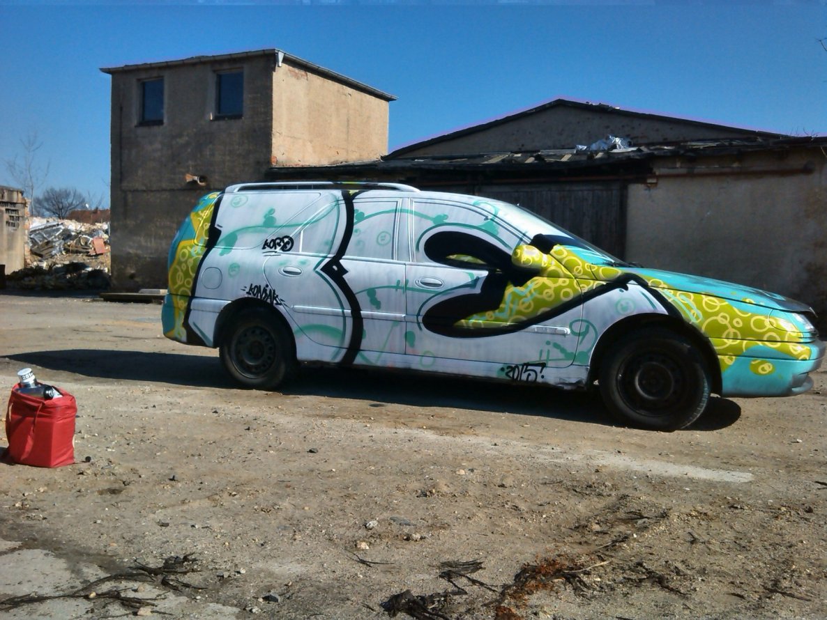 Graffiti Bombing - Photo by Kordinger - Kord, Konjak (2015)