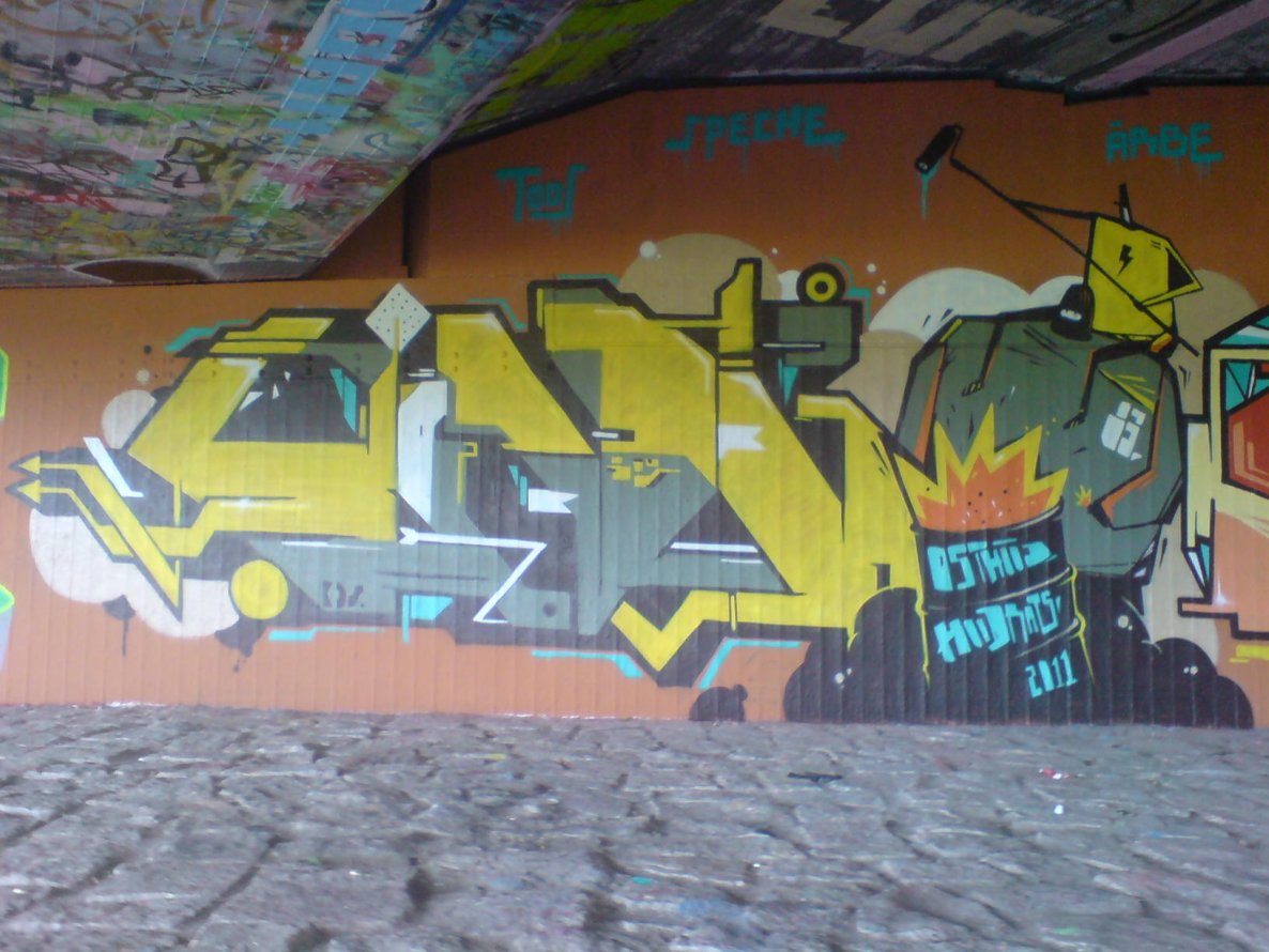 Graffiti Wall in Dresden - Photo by Krakl - ohd, kds, wonder
