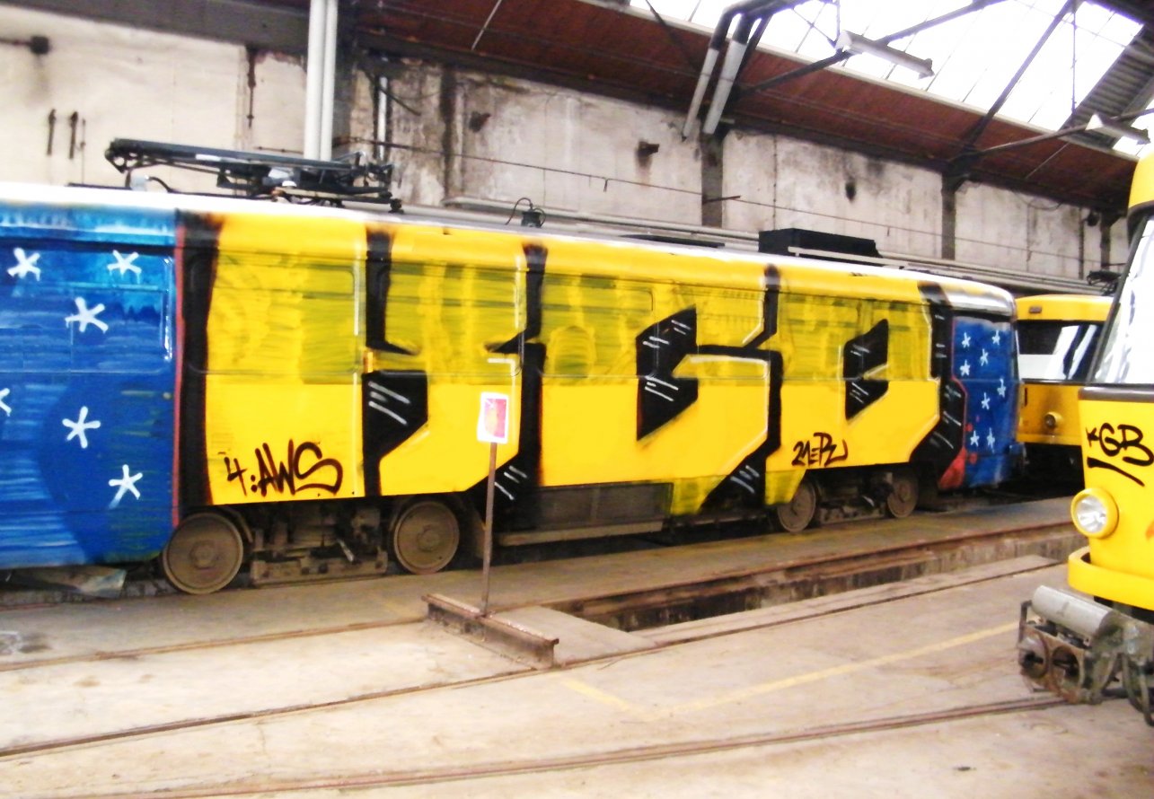 Graffiti Train - Photo by Krakl - KGB, AWS, 21