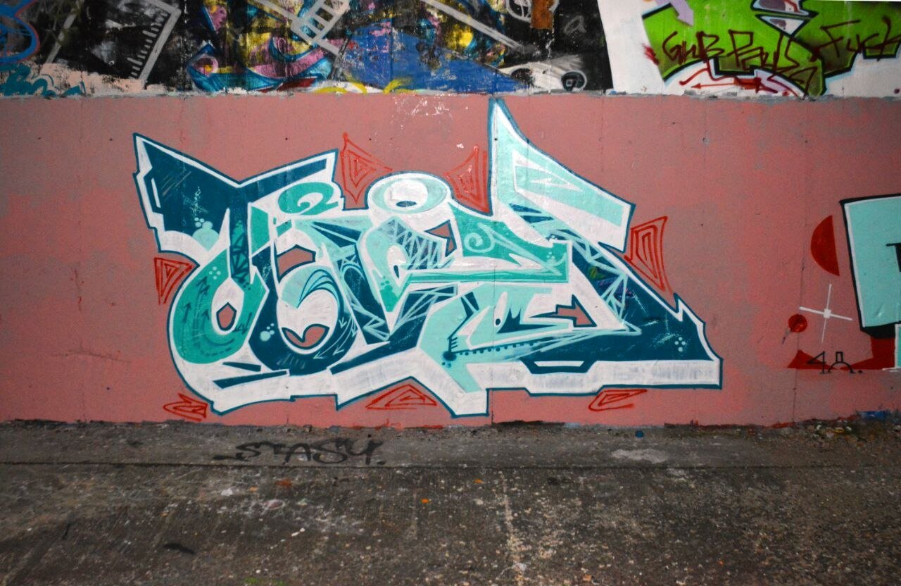 Graffiti Wall - Photo by Krakl - Juice (2015)