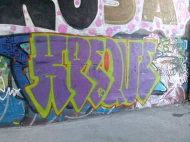 Graffiti Bombing - Photo by Kreque