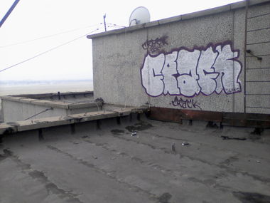 Graffiti Bombing - Photo by Kreque