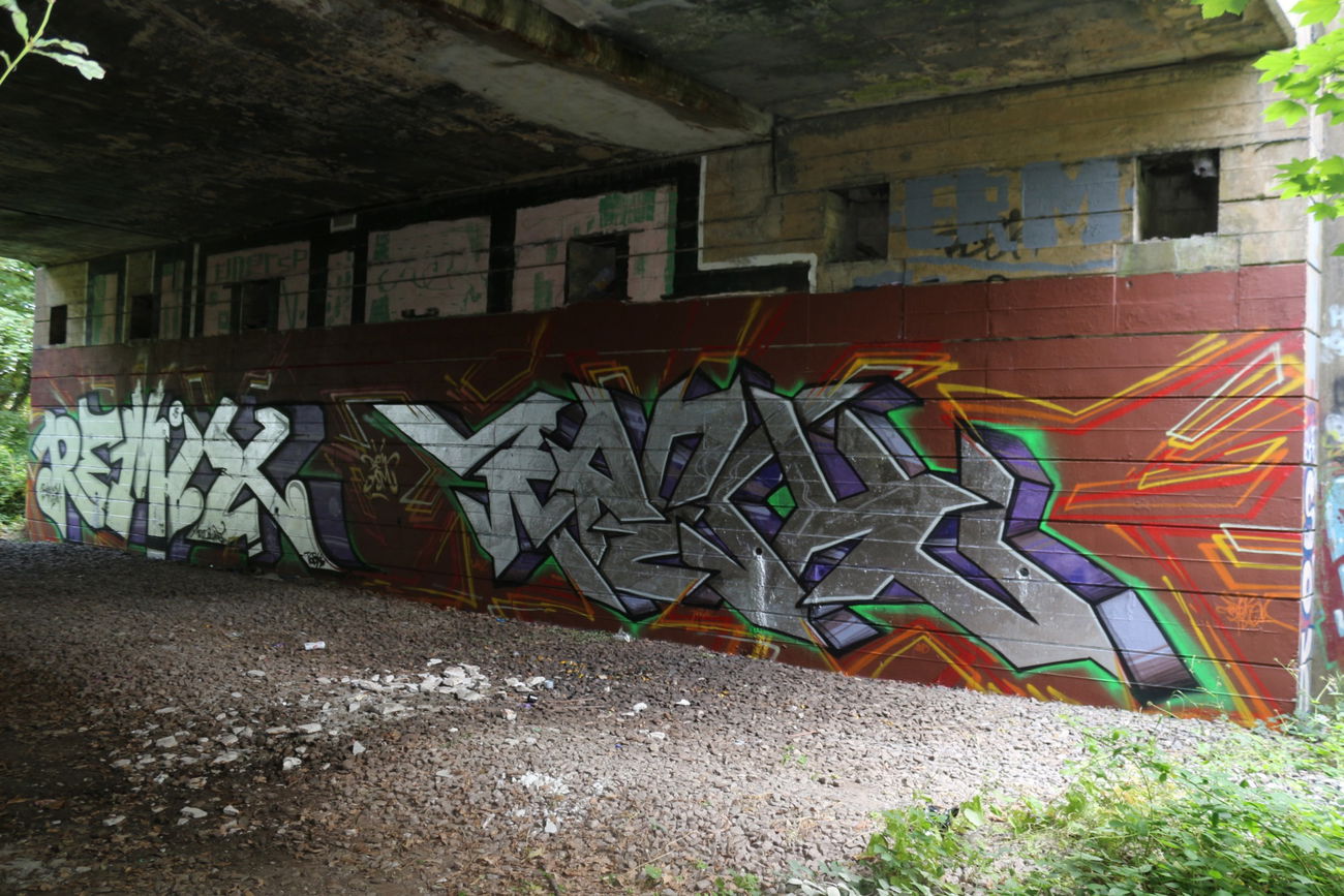 Graffiti Wall - Photo by Kreshone - bew, gsm (2015)