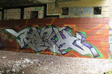 Graffiti Wall in Nottingham - Photo by Kreshone - bew, gsm (2015)