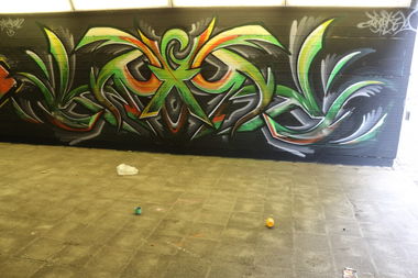 Graffiti Wall in Birmingham - Photo by Kreshone - bew, gsm (2015)
