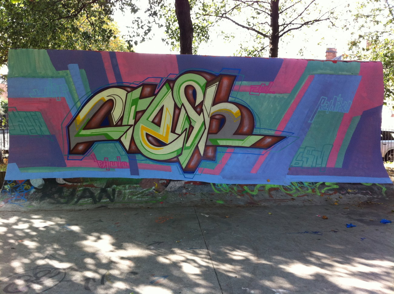 Graffiti Wall - Photo by Kreshone - bew, gsm (2011)