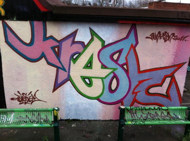 Graffiti Wall - Photo by Kreshone - bew, gsm (2011)