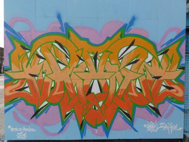 Graffiti Wall in Venice - Photo by Kreshone - bew, gsm (2011)