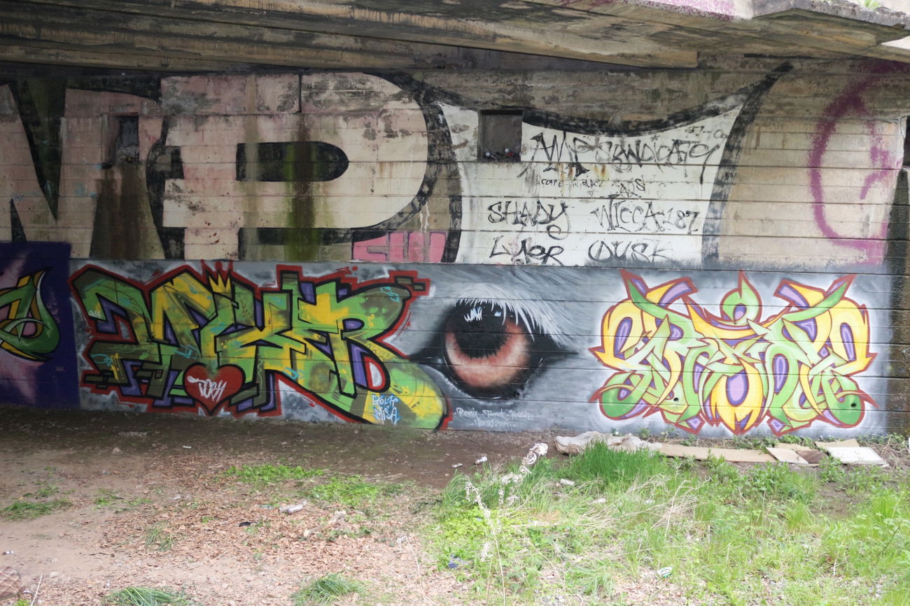 Graffiti Wall in Nottingham - Photo by Kreshone - bew, gsm (2014)