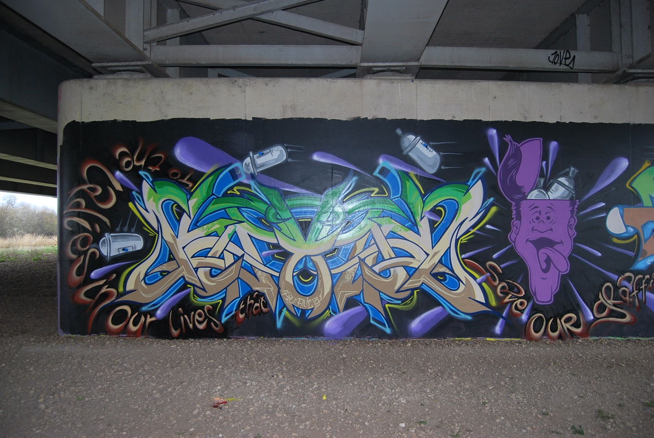 Graffiti Wall in Derby - Photo by Kreshone - bew, gsm (2015)