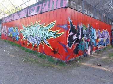 Graffiti Wall in Manchester - Photo by Kreshone - bew, gsm (2011)