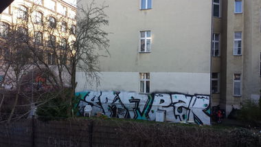 Graffiti Bombing - Photo by Kriso - rzk