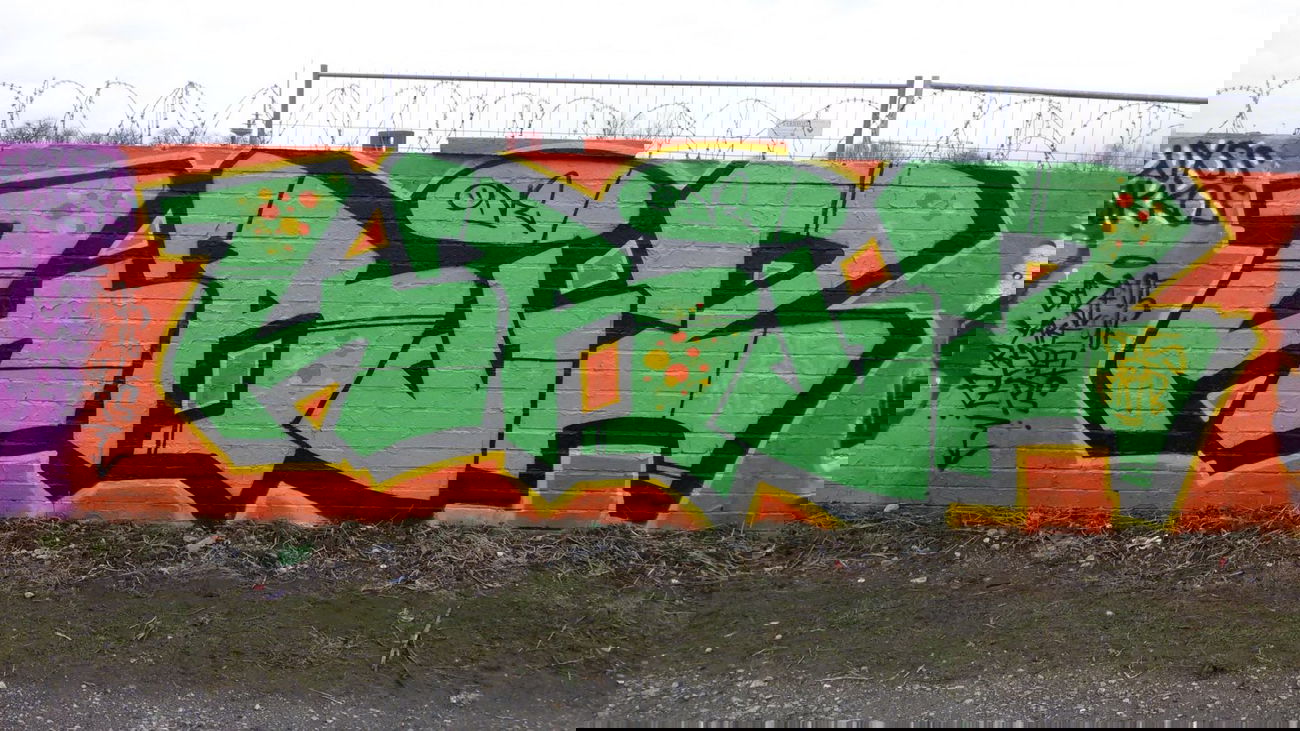 Graffiti Wall - Photo by KrizOne - B2S, MRB (2015)