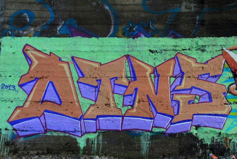 Graffiti Wall in Russia - Photo by Krizis_Dtns - DTNS