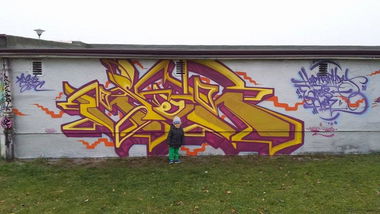Graffiti Wall - Photo by Ktos83 - Nerds (2015)