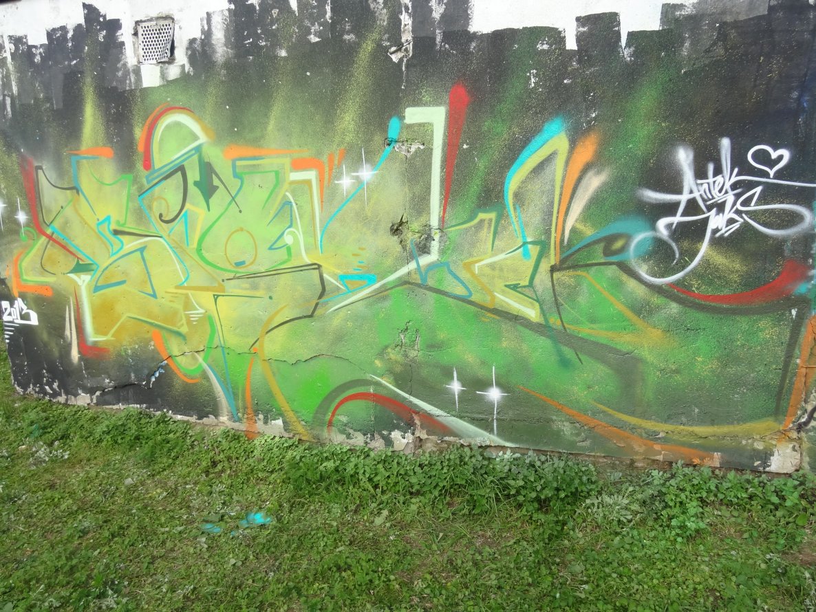 Graffiti Wall - Photo by Ktos83