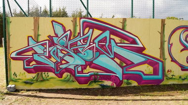 Graffiti Wall - Photo by Ktos83 - nerds (2015)