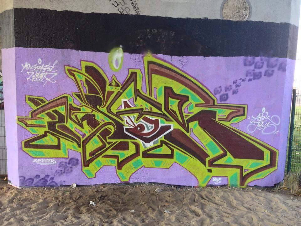 Graffiti Wall - Photo by Ktos83 - Nerds, Dirty, Coke (2015)