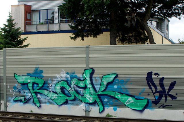 Graffiti Wall - Photo by KurtCHose - Rock, bk, rs