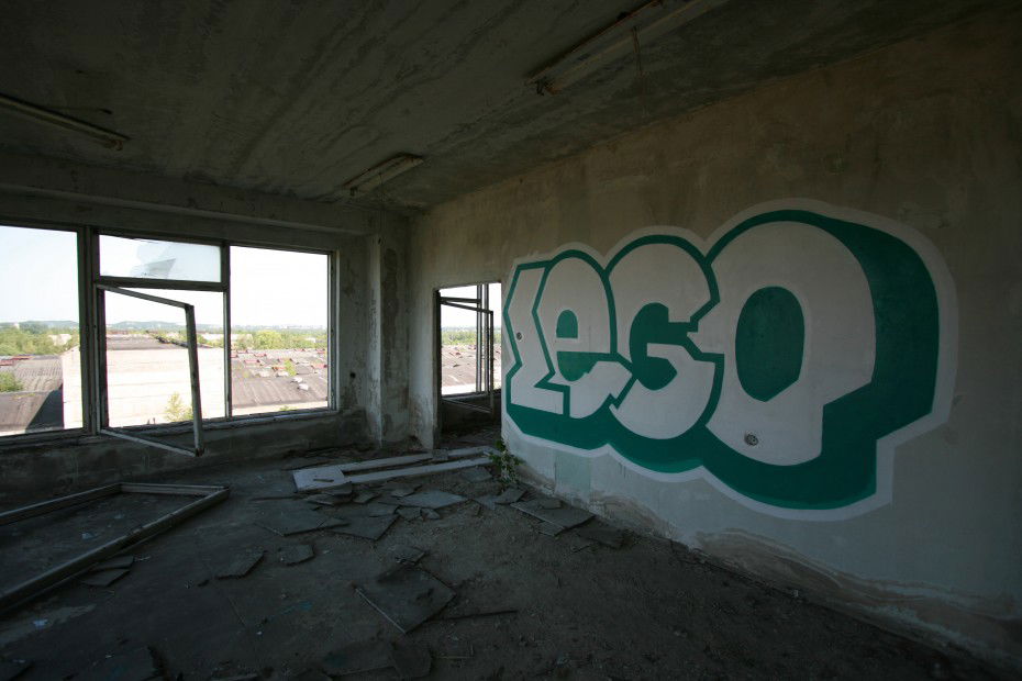 Graffiti Wall in Lviv - Photo by LEGO (2012)