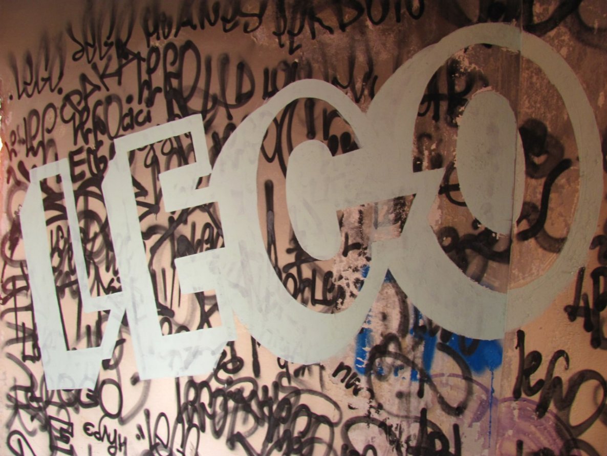 Graffiti Wall in Lviv - Photo by LEGO (2013)