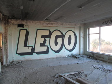 Graffiti Wall - Photo by LEGO (2014)
