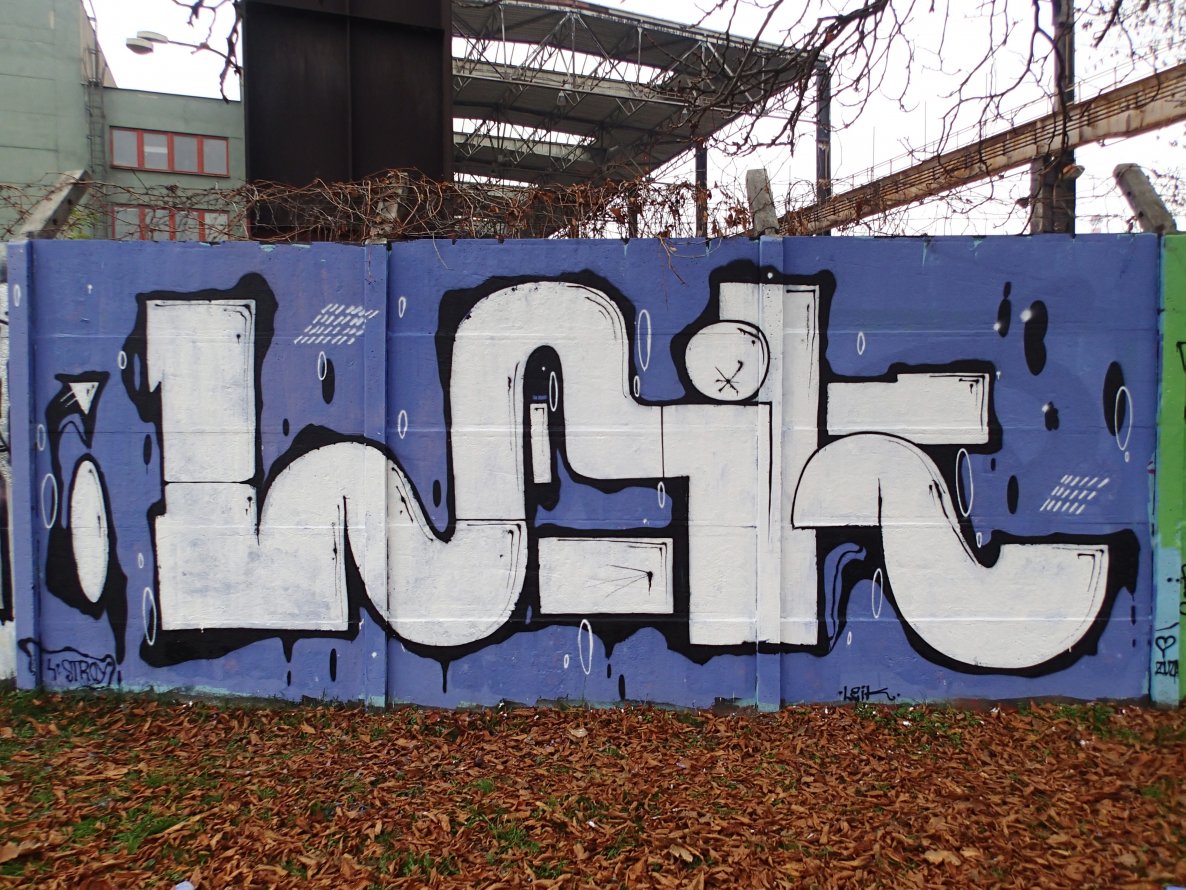 Graffiti Wall in Brno - Photo by LEiK - leik