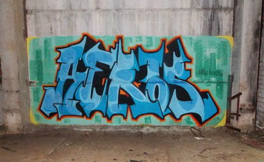 Graffiti Wall - Photo by LOSAEROS (2013)