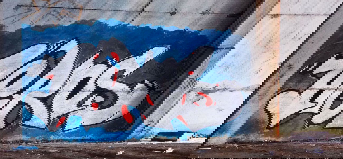 Graffiti Wall - Photo by LOSAEROS (2014)