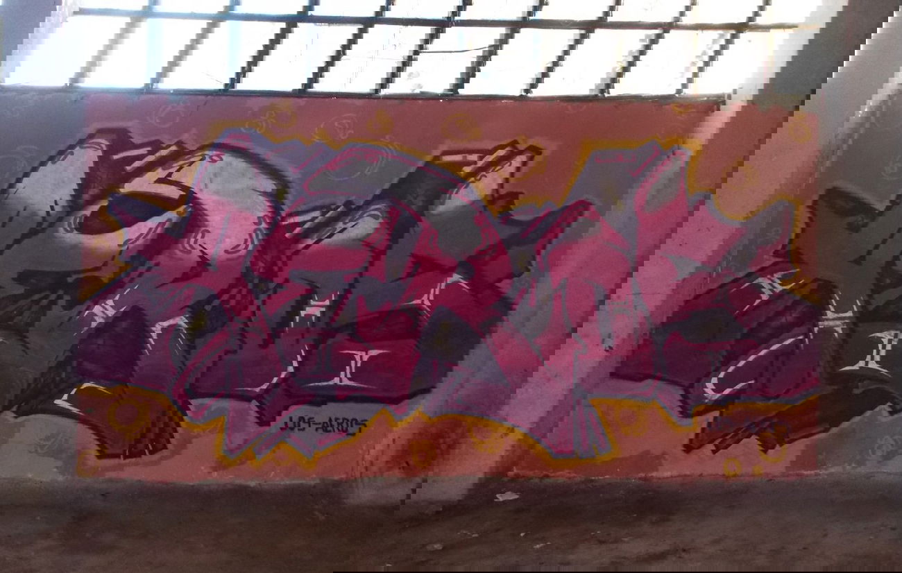 Graffiti Wall - Photo by LOSAEROS