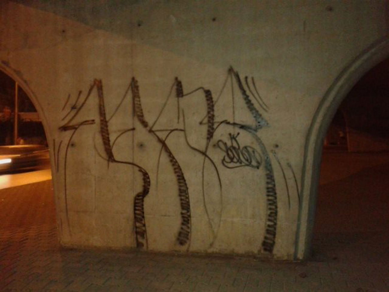 Graffiti Bombing - Photo by LOST - LOST, GRAFFITI, SAIDANI