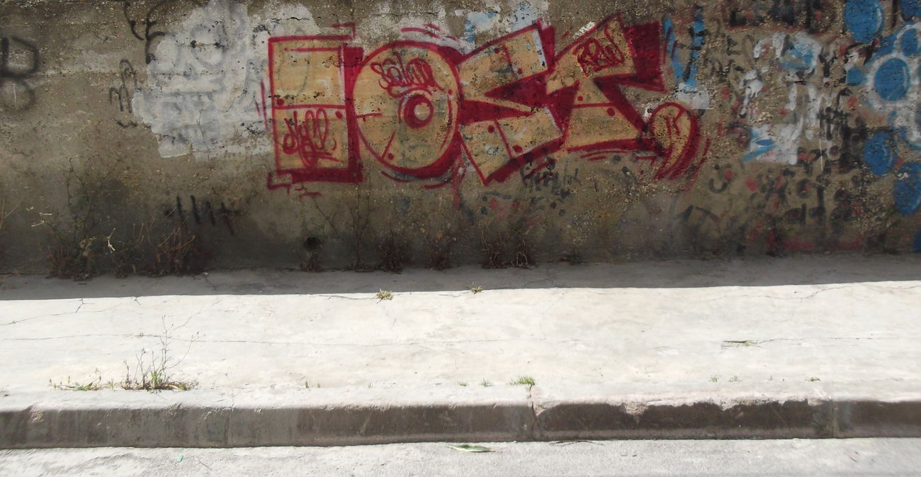 Graffiti Bombing - Photo by LOST - LOST, GRAFFITI, SAIDANI