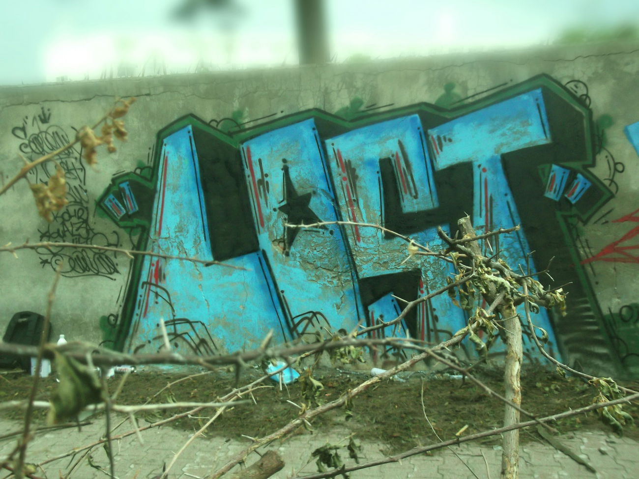Graffiti Wall - Photo by LOST - LOSTGRAFFITI, RAIN, COATTING