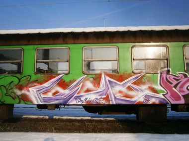 Graffiti Train - Photo by LUCYFER (2012)