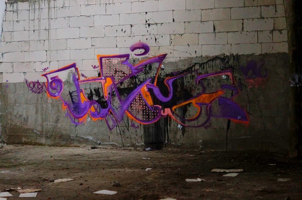 Graffiti Wall in Constan?a - Photo by LUXYZ1 - ESBA, LUXYZ (2014)