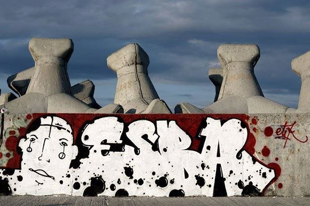 Graffiti Wall - Photo by LUXYZ1 - ESBA, LUXYZ (2013)