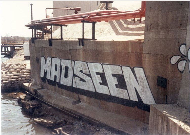 Graffiti Wall - Photo by Labrat143