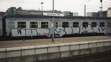 Graffiti Train - Photo by Labrat143 - Dortmund (1990)