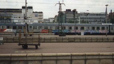 Graffiti Train - Photo by Labrat143 - Dortmund (1990)