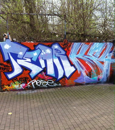 Graffiti Wall - Photo by Lackaffe - Ke4, Skim*-als::, Tear*:für/::