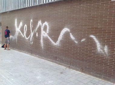 Graffiti Photo by Lackaffe - Kefir.unO, barcelona, quéquatro.uno