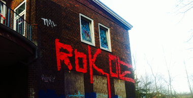 Graffiti Wall - Photo by Lackaffe - Rokoe, kefir