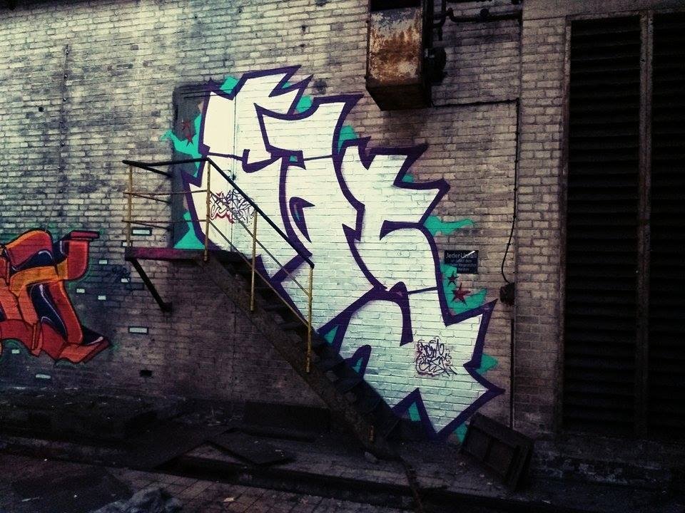 Graffiti Bombing - Photo by LackierPerson
