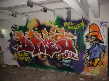 Graffiti Wall - Photo by LackierPerson